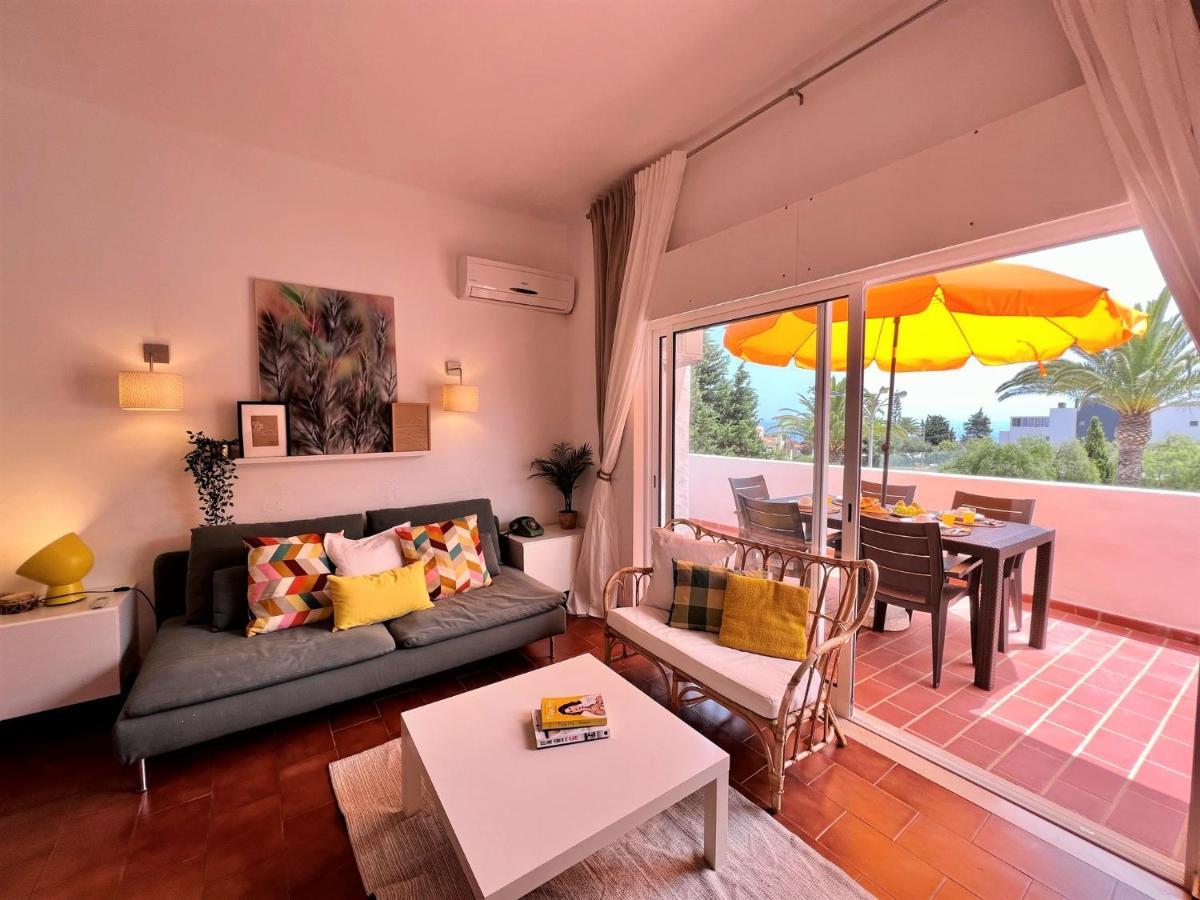 Armacao De Pera Twins 2 With Pool By Homing Appartement Buitenkant foto
