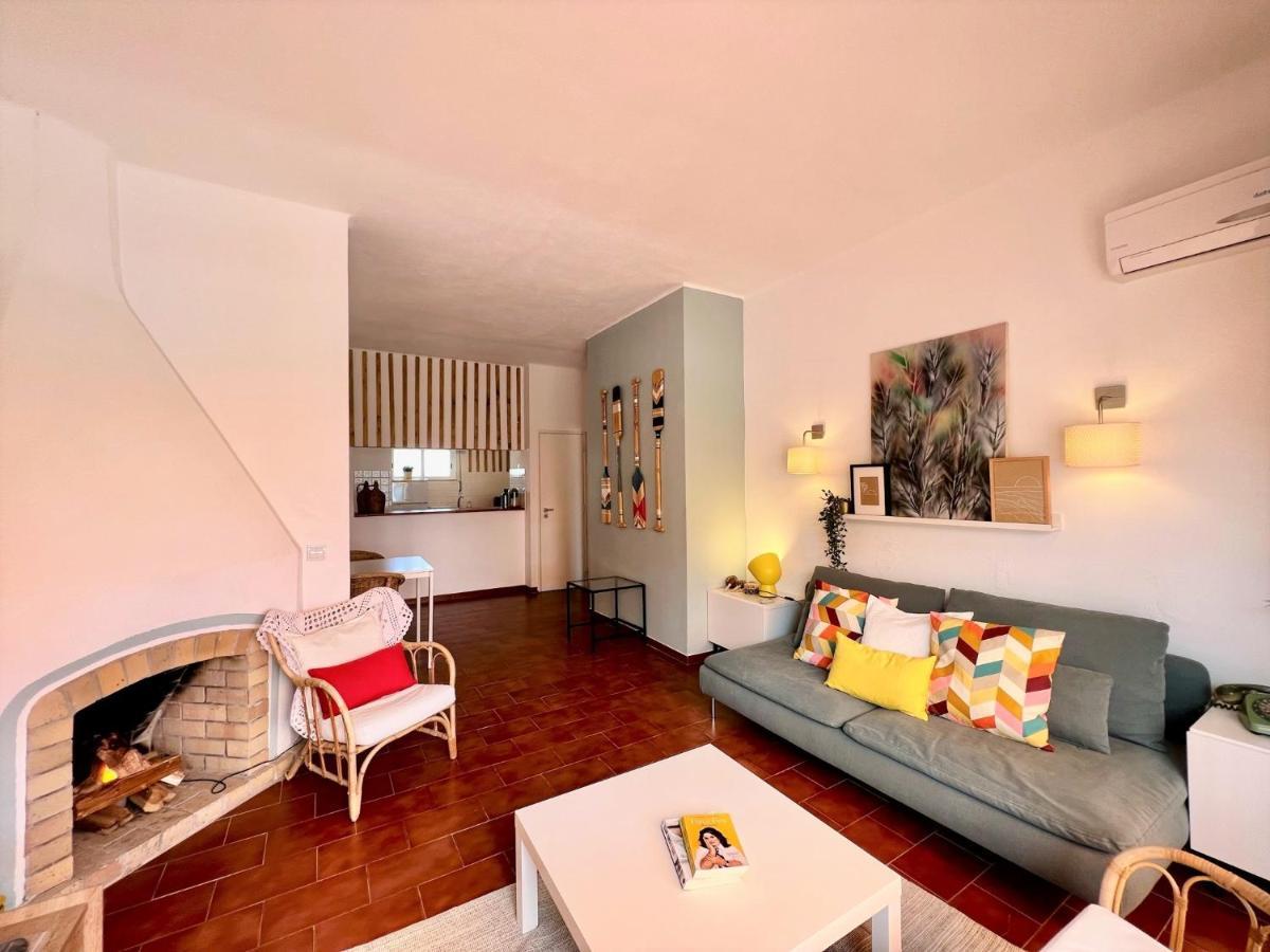 Armacao De Pera Twins 2 With Pool By Homing Appartement Buitenkant foto
