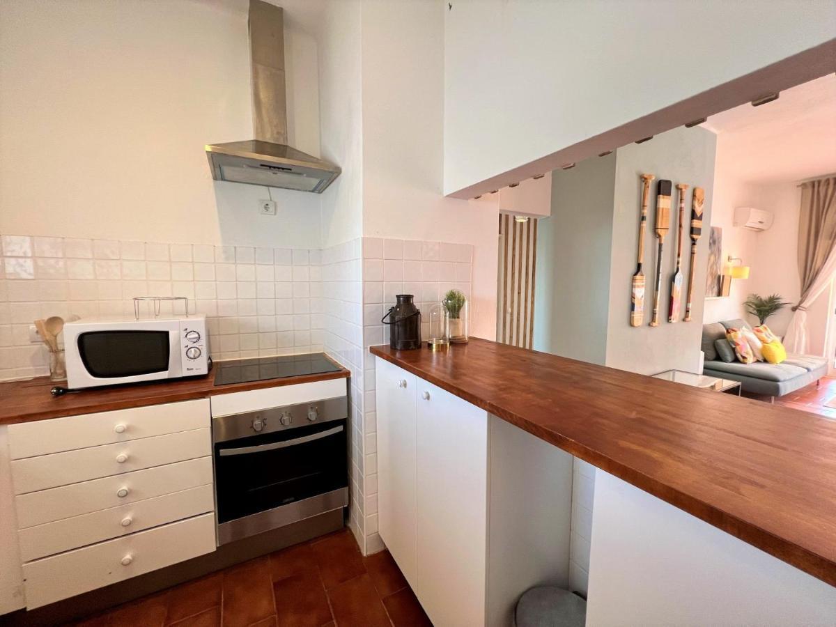Armacao De Pera Twins 2 With Pool By Homing Appartement Buitenkant foto