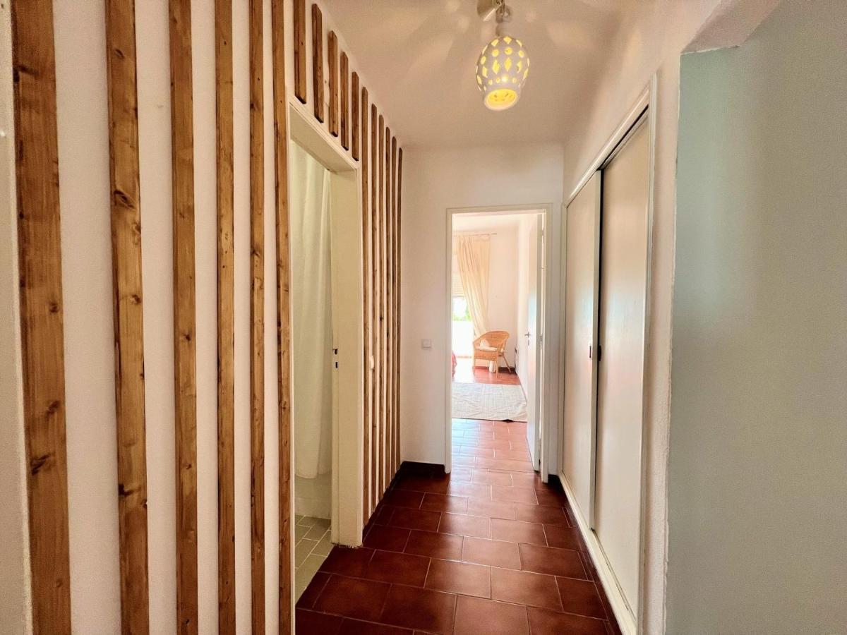 Armacao De Pera Twins 2 With Pool By Homing Appartement Buitenkant foto