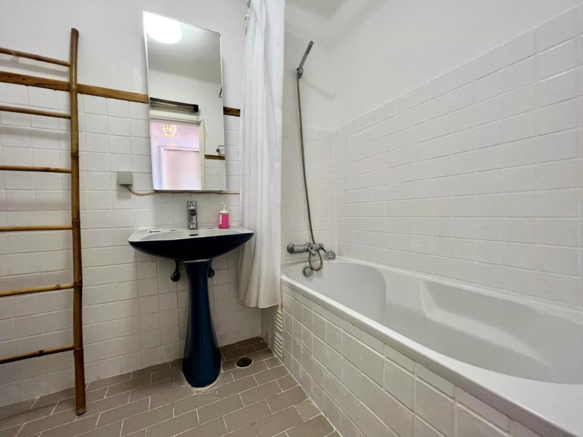 Armacao De Pera Twins 2 With Pool By Homing Appartement Buitenkant foto